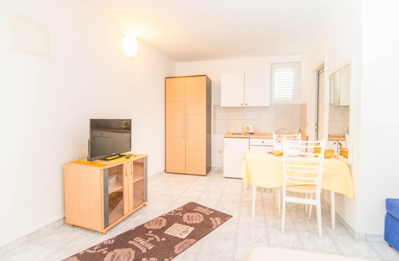 Apartments Mili 732 Makarska Eksteriør bilde