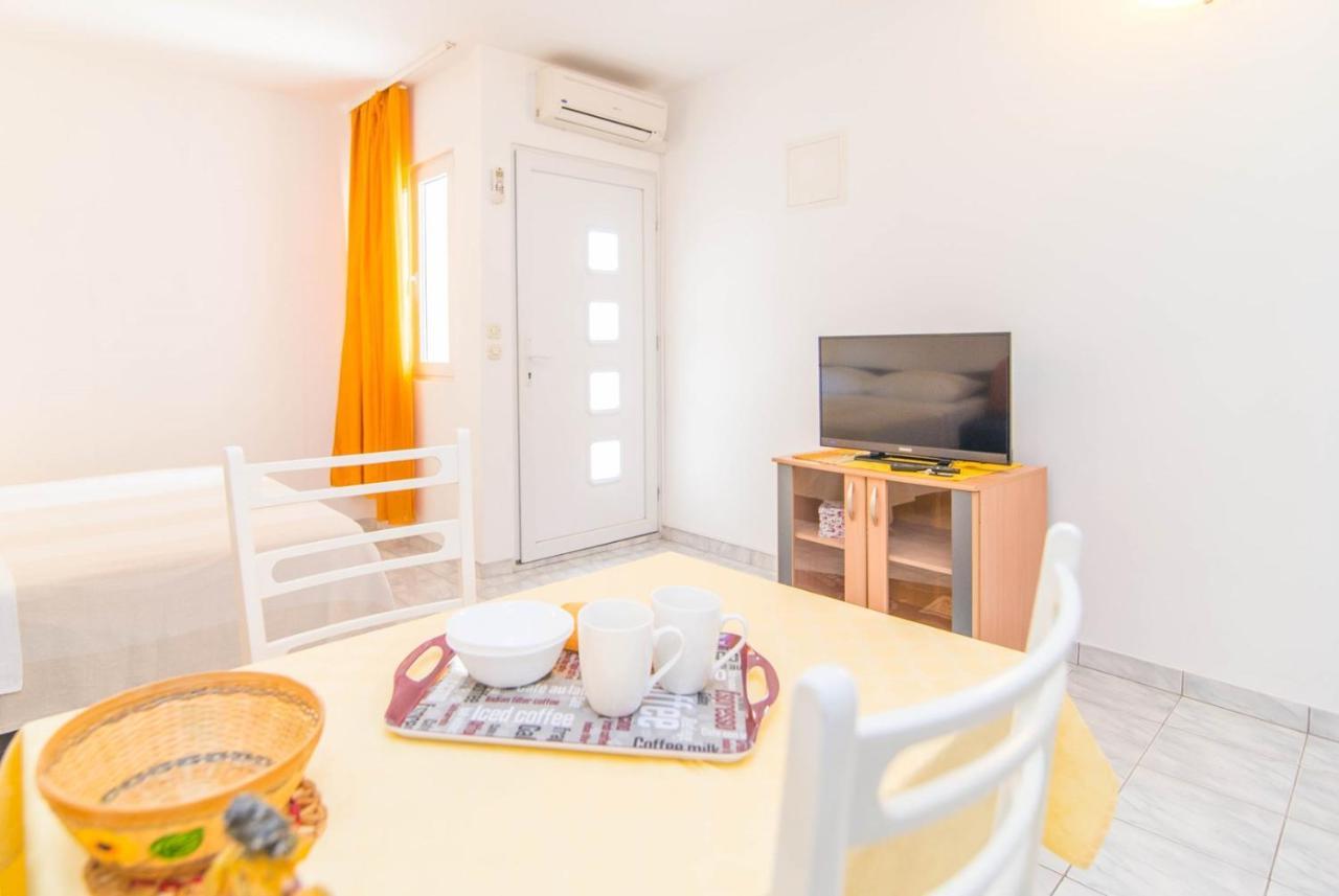 Apartments Mili 732 Makarska Eksteriør bilde